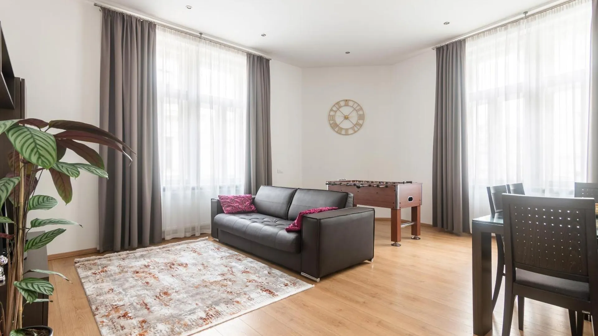 Riverside Palace Suites Praag 0*,